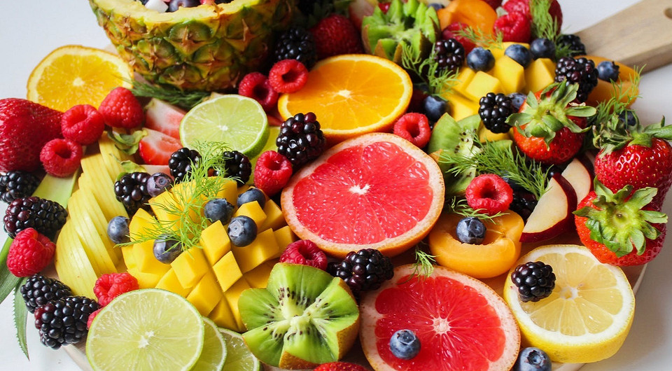 Fruit diet: when and what to eat to lose weight